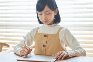 子どもの自習のようす